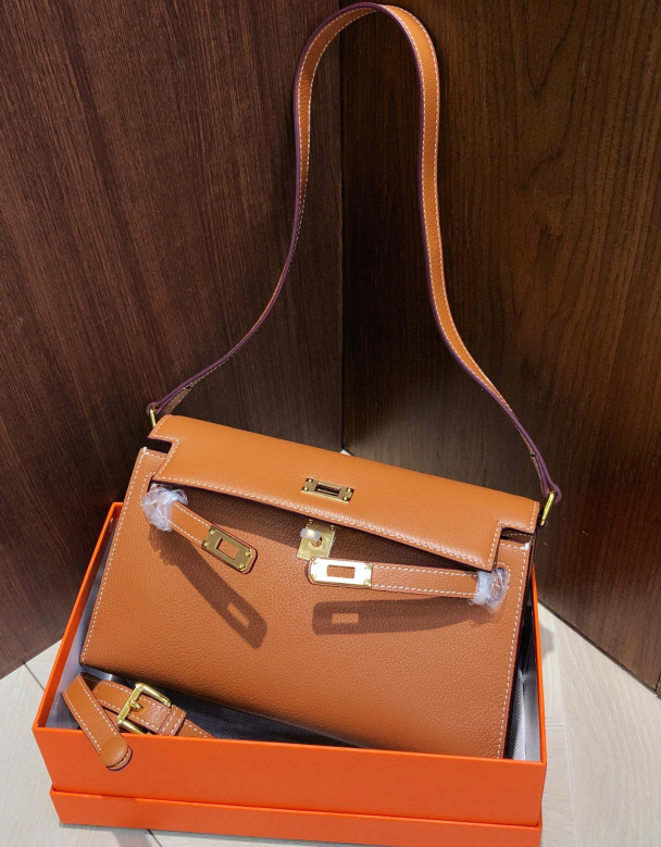 Kelly Elan 25 Top-Grain Leather Goat-Pattern Underarm Baguette Bag – Gold Buckle, Coffee Brown, 25×6.5×15cm