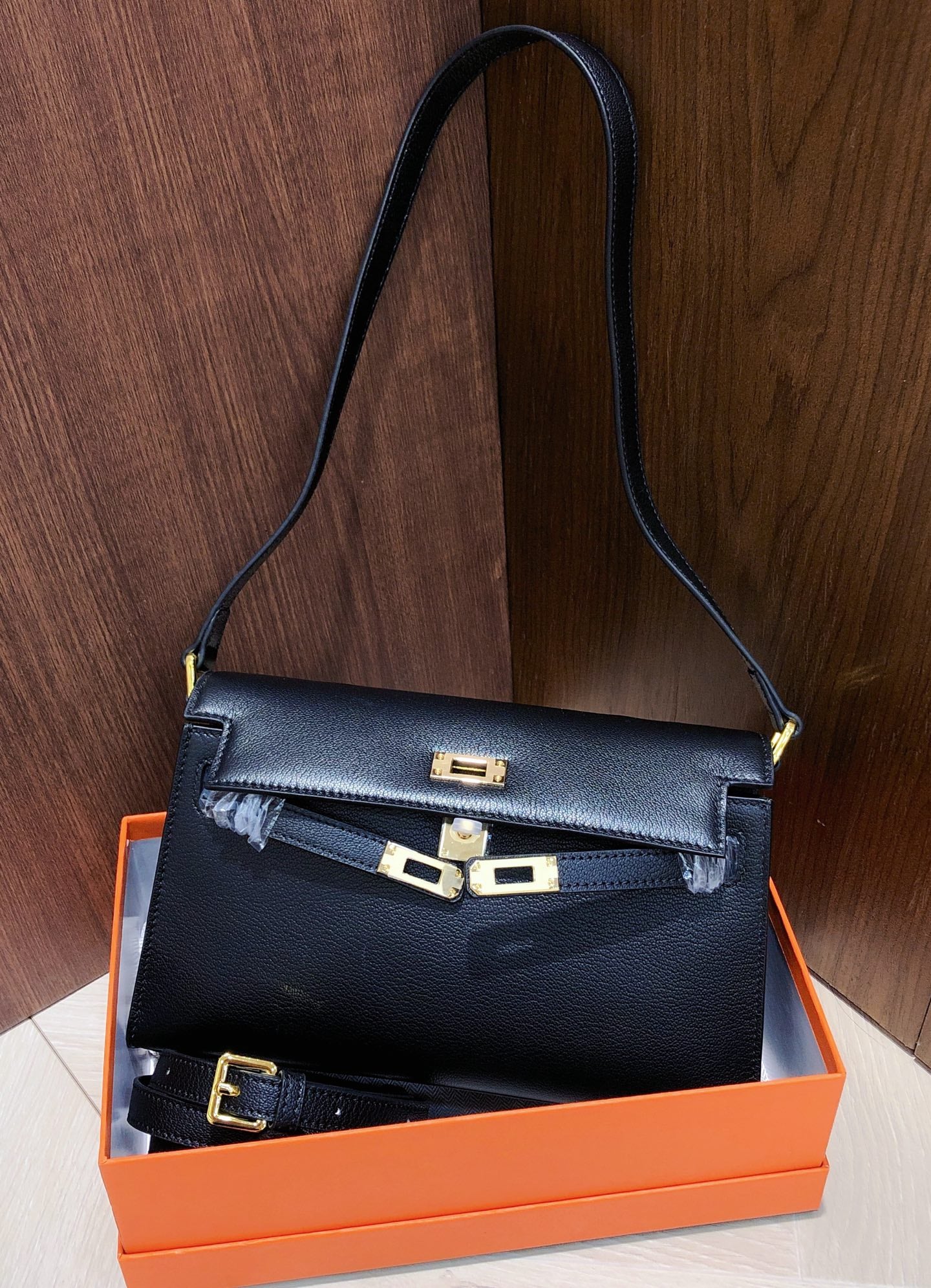 Kelly Elan 25 Underarm Baguette Bag, Genuine Top Layer Cowhide with Glossy Goat Grain, Gold Hardware Black Shoulder Handbag, Spacious Capacity Casual Versatile Daily Purse Size 25×6.5×15cm