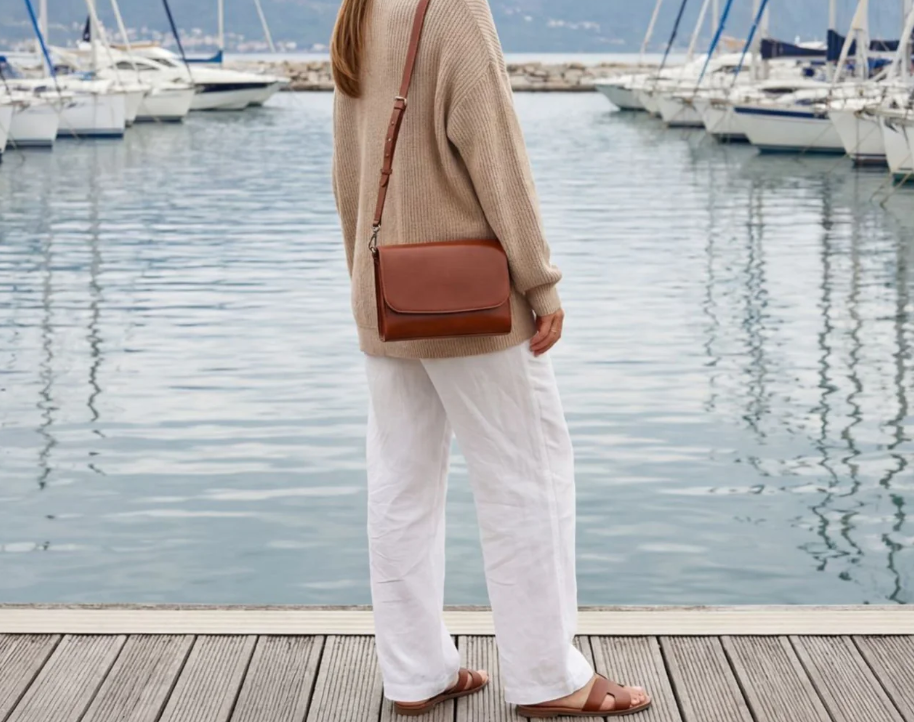 Sleek, timeless, and designed for everyday ease — the crossbody