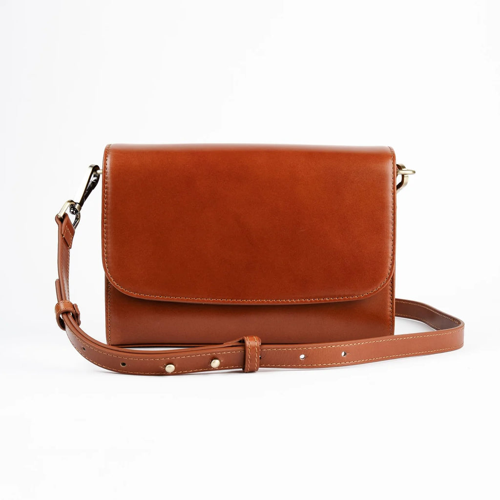 Sleek, timeless, and designed for everyday ease — the crossbody