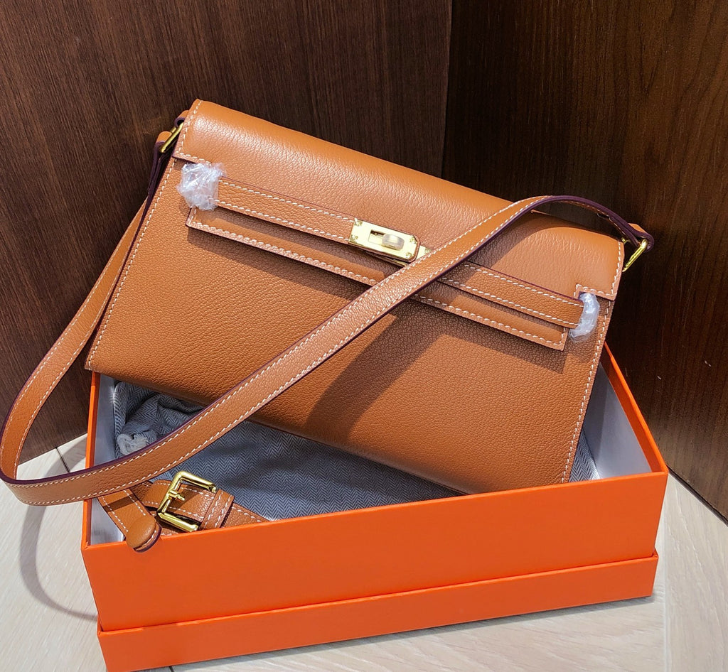 Kelly Elan 25 Top-Grain Leather Goat-Pattern Underarm Baguette Bag – Gold Buckle, Coffee Brown, 25×6.5×15cm