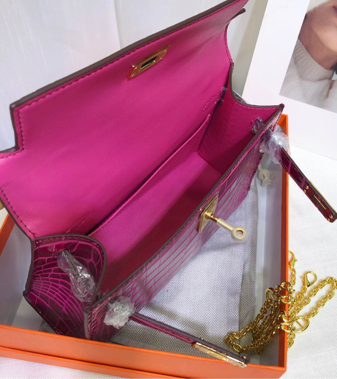 Kelly Pochette Fuchsia Shiny Niloticus Crocodile Leather Gold Hardware Women Clutch Bag