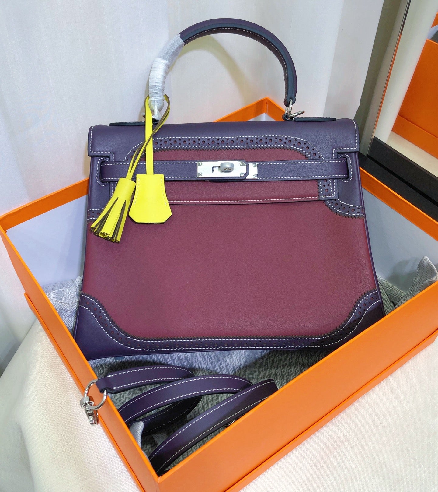 Kelly Sellier Ghillies 28cm Bordeaux & Marron Foncé Barenia Leather Palladium Hardware Women Handbag